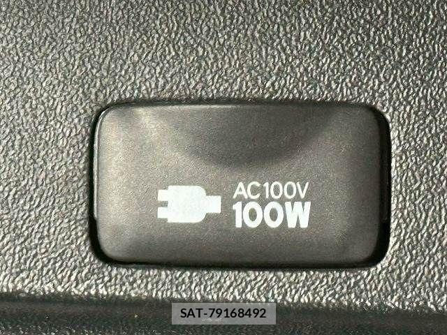 Toyota HIACE VAN 2023-10 8035848-7