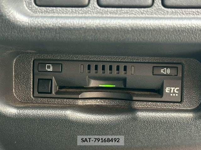 Toyota HIACE VAN 2023-10 8035848-8