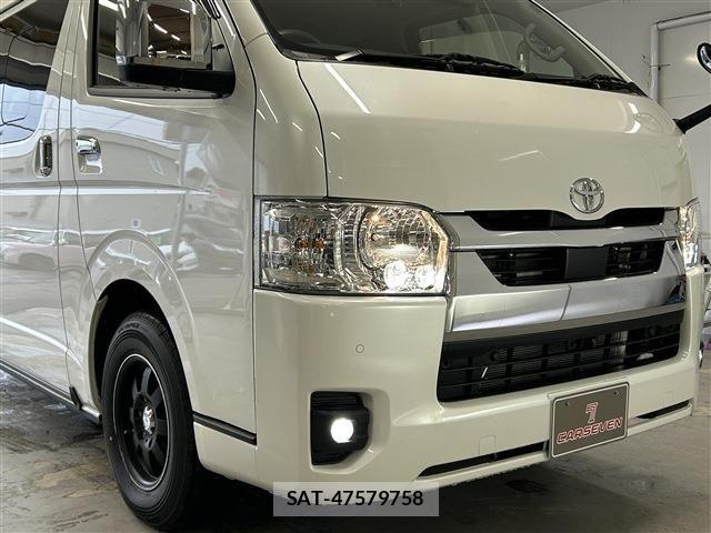 Toyota HIACE VAN 2025-11 8035845-11