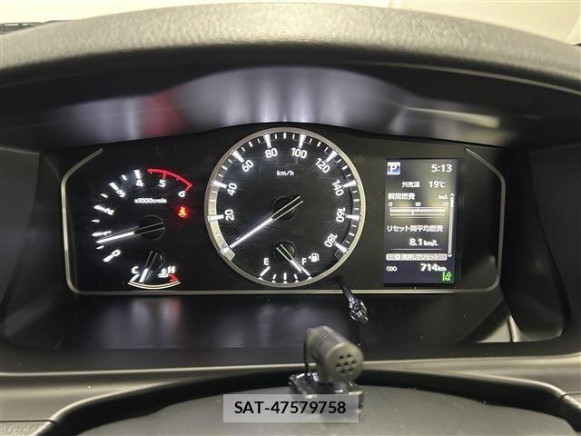 Toyota HIACE VAN 2025-11 8035845-16