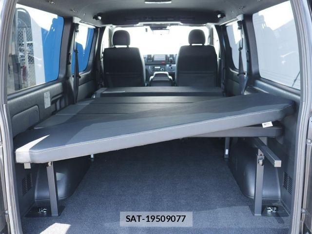 Toyota HIACE VAN 2020-01 8035847-13