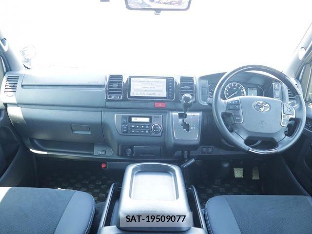 Toyota HIACE VAN 2020-01 8035847-2