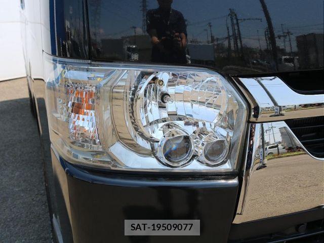 Toyota HIACE VAN 2020-01 8035847-8