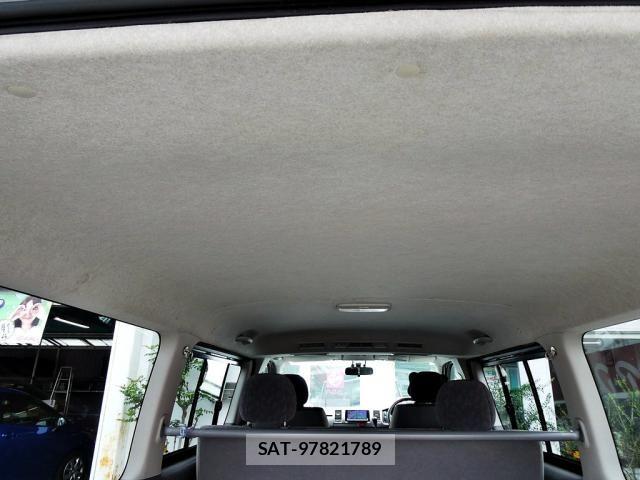 Toyota HIACE VAN 2005-10 8035873-11