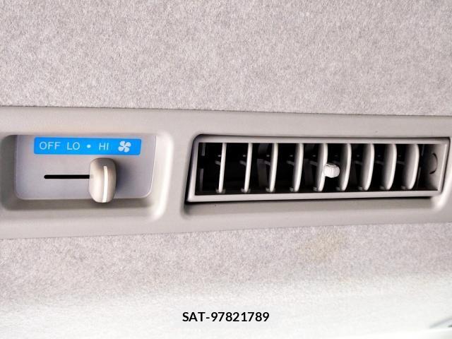 Toyota HIACE VAN 2005-10 8035873-12