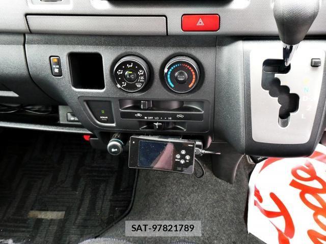 Toyota HIACE VAN 2005-10 8035873-27