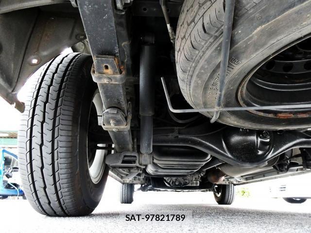 Toyota HIACE VAN 2005-10 8035873-29