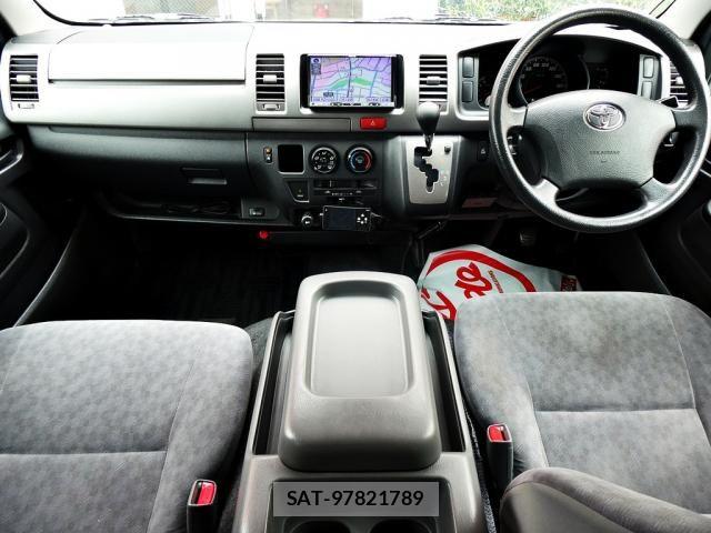 Toyota HIACE VAN 2005-10 8035873-5