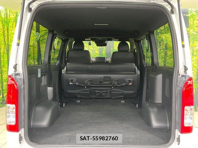 Toyota HIACE VAN 2022-10 8073946-9