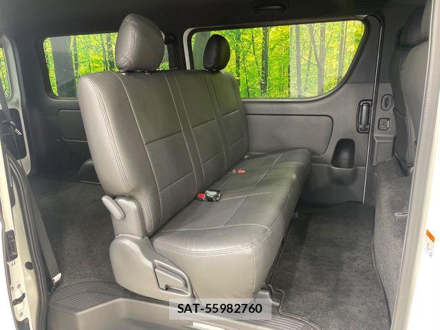 Toyota HIACE VAN 2022-10 8073946-8