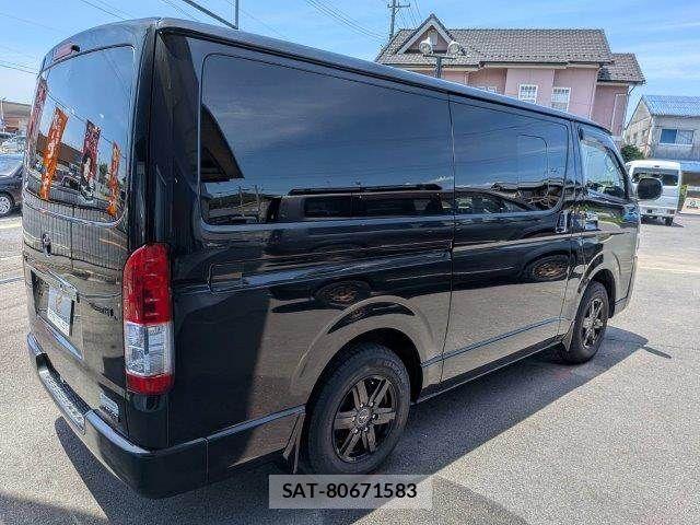 Toyota HIACE VAN 2018-06 8073953-18