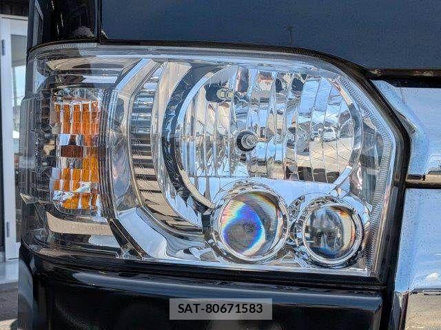 Toyota HIACE VAN 2018-06 8073953-23