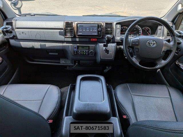 Toyota HIACE VAN 2018-06 8073953-2