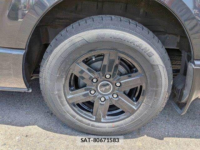Toyota HIACE VAN 2018-06 8073953-29
