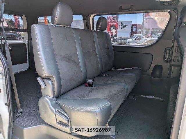 Toyota HIACE VAN 2021-02 8073949-10