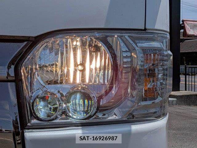 Toyota HIACE VAN 2021-02 8073949-13