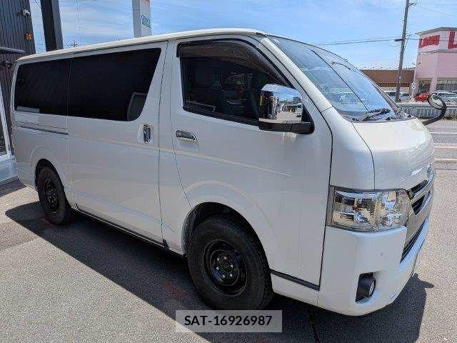 Toyota HIACE VAN 2021-02 8073949-17