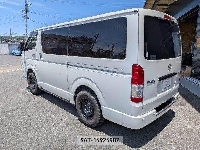 Toyota HIACE VAN 2021-02 8073949-21
