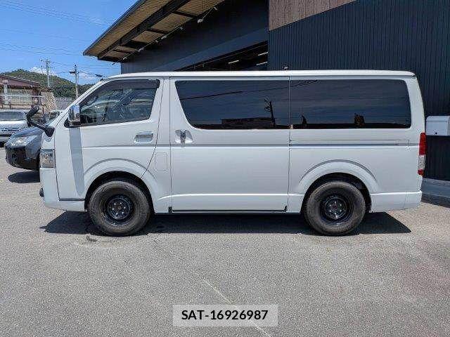 Toyota HIACE VAN 2021-02 8073949-22