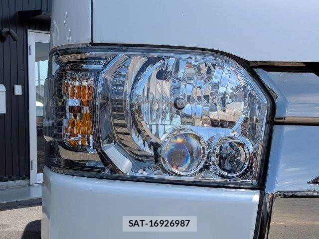 Toyota HIACE VAN 2021-02 8073949-24