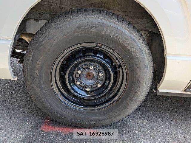Toyota HIACE VAN 2021-02 8073949-29
