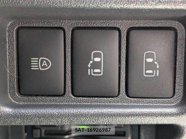 Toyota HIACE VAN 2021-02 8073949-7