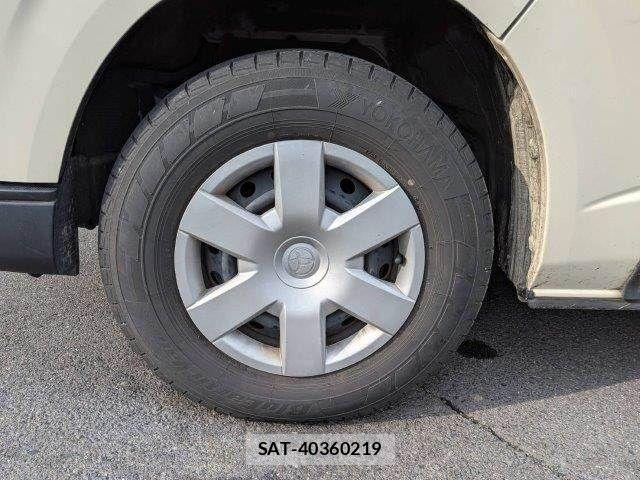 Toyota HIACE VAN 2019-05 8073959-16