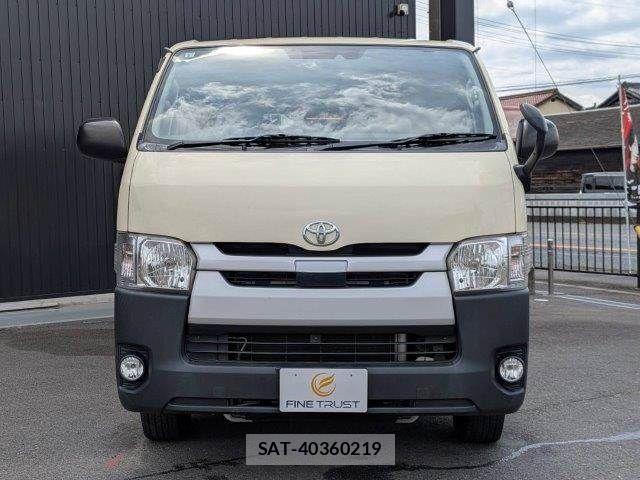 Toyota HIACE VAN 2019-05 8073959-17