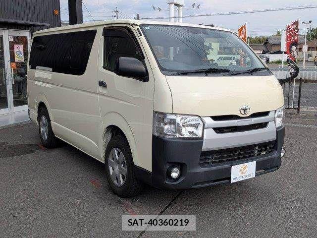 Toyota HIACE VAN 2019-05 8073959-18