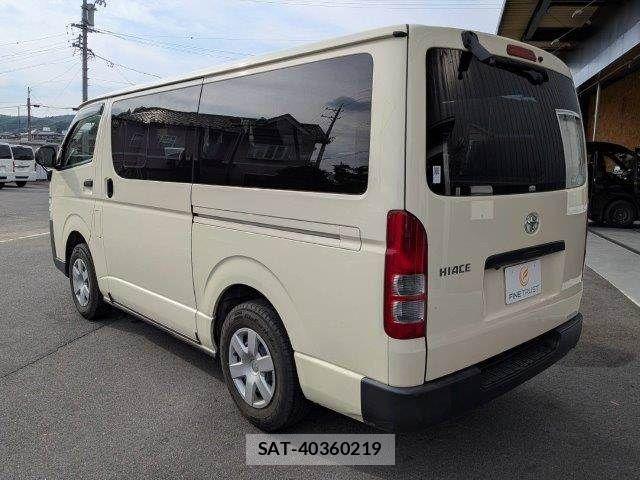 Toyota HIACE VAN 2019-05 8073959-22