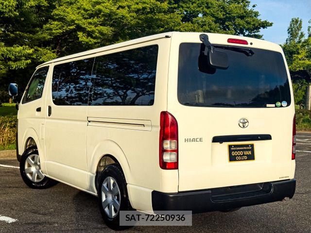 Toyota HIACE VAN 2018-10 8073956-1