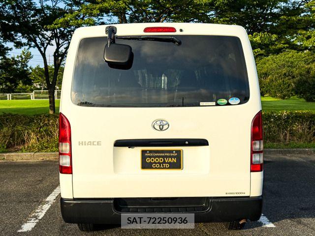 Toyota HIACE VAN 2018-10 8073956-7