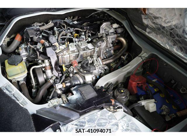 Toyota HIACE VAN 2021-08 8073947-12