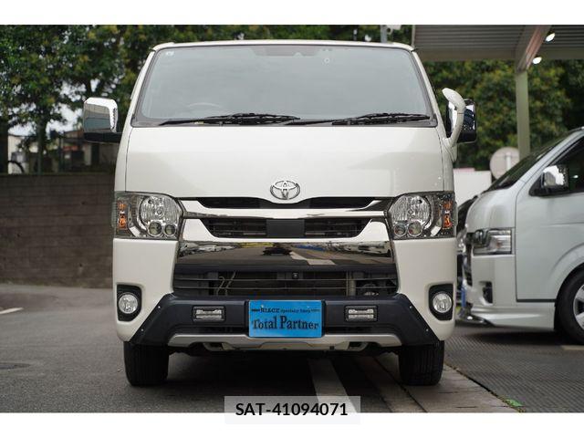 Toyota HIACE VAN 2021-08 8073947-14