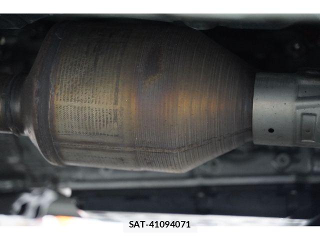 Toyota HIACE VAN 2021-08 8073947-1