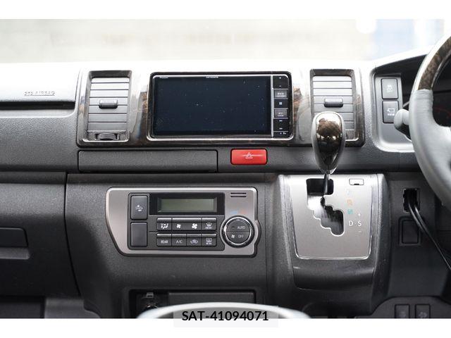 Toyota HIACE VAN 2021-08 8073947-21