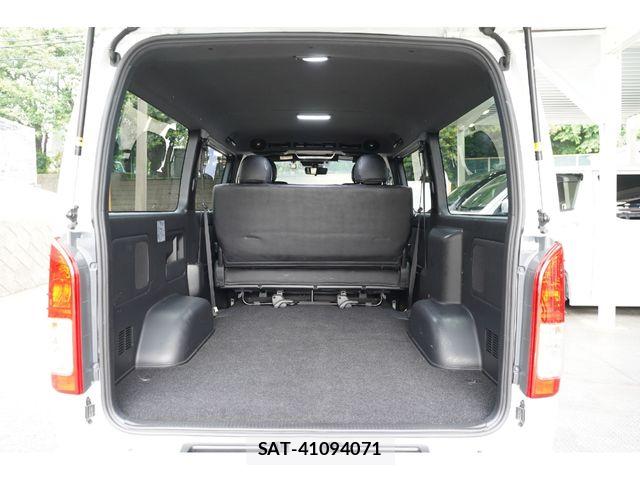 Toyota HIACE VAN 2021-08 8073947-27