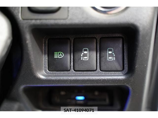 Toyota HIACE VAN 2021-08 8073947-4
