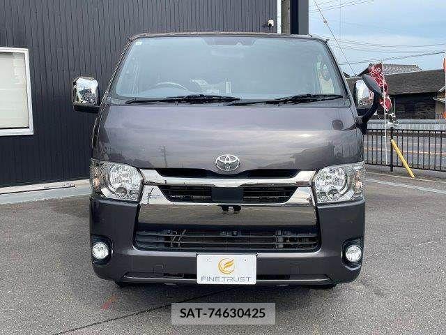 Toyota HIACE VAN 2021-03 8073954-21