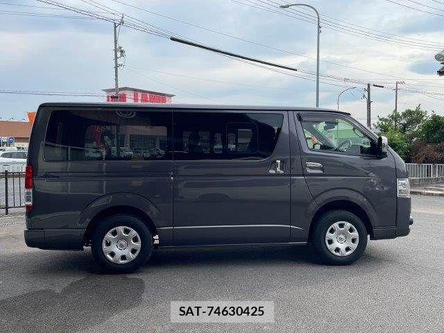 Toyota HIACE VAN 2021-03 8073954-23