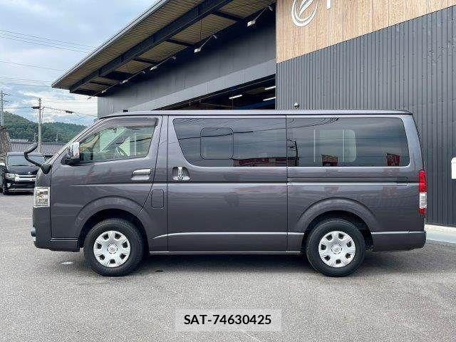 Toyota HIACE VAN 2021-03 8073954-27