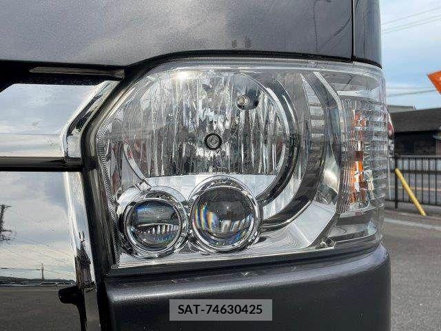 Toyota HIACE VAN 2021-03 8073954-28