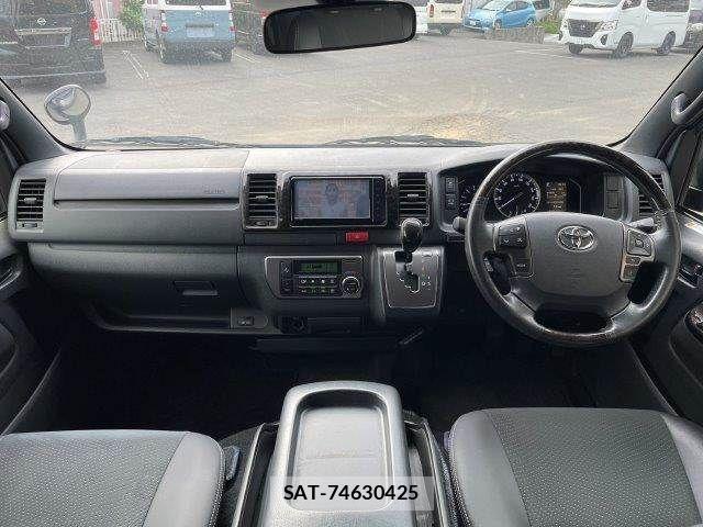 Toyota HIACE VAN 2021-03 8073954-2