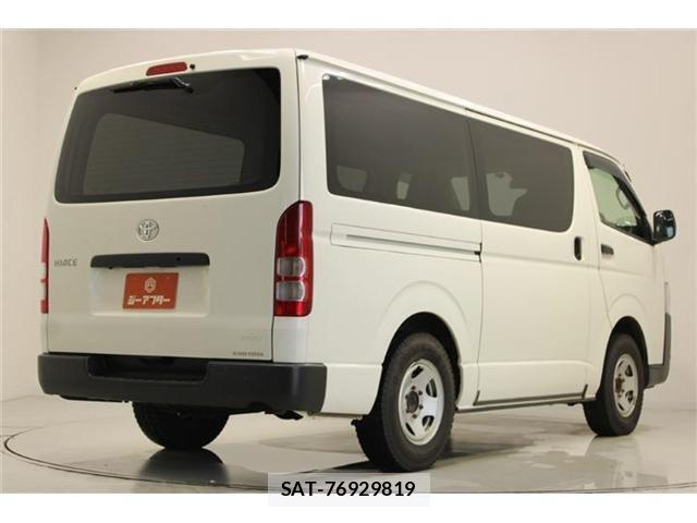 Toyota HIACE VAN 2018-12 8073955-12
