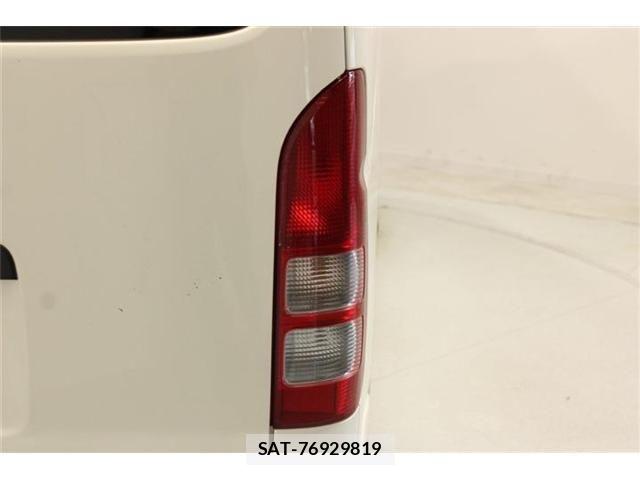 Toyota HIACE VAN 2018-12 8073955-18