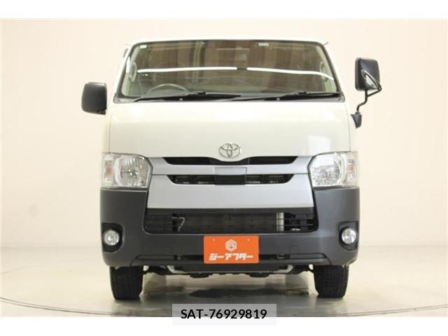 Toyota HIACE VAN 2018-12 8073955-7