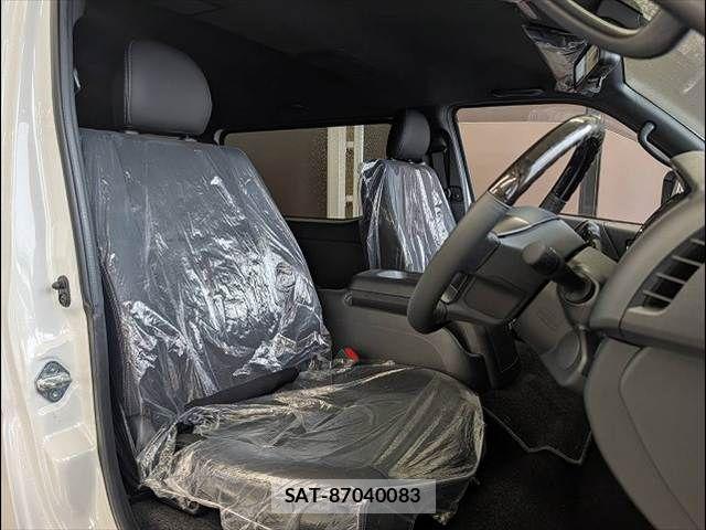 Toyota HIACE VAN 2026-01 8073941-10