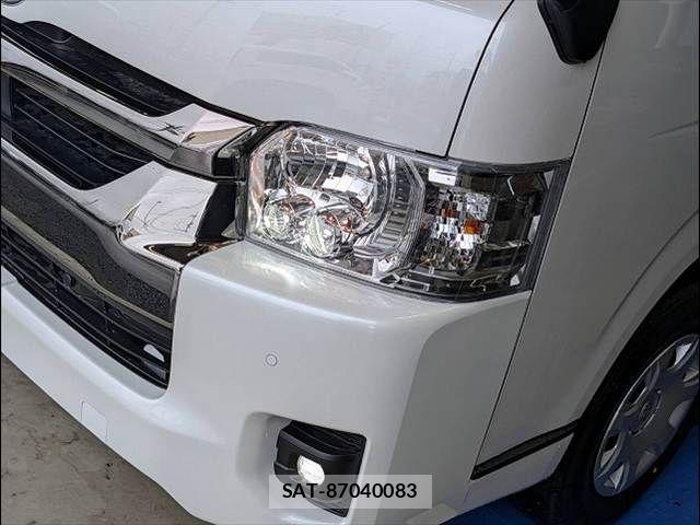 Toyota HIACE VAN 2026-01 8073941-18