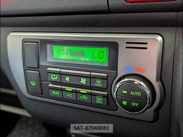 Toyota HIACE VAN 2026-01 8073941-7