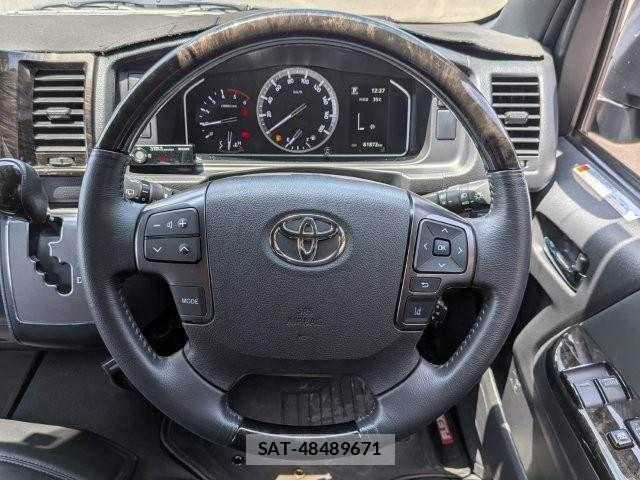 Toyota HIACE VAN 2021-06 8073945-15